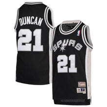 Load image into Gallery viewer, Tim Duncan San Antonio Spurs Mitchell &amp; Ness Youth Hardwood Classics Jersey – Black 2018/2019