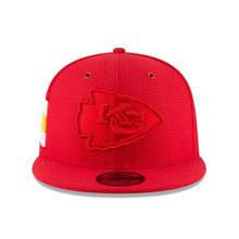 Load image into Gallery viewer, New Era Kansas City Chiefs Red 2018 NFL Sideline Color Rush Official 9FIFTY Snapback Adjustable Hat