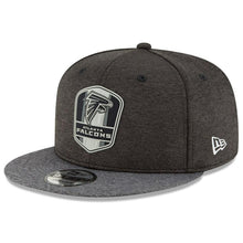 Load image into Gallery viewer, New Era Atlanta Falcons Heather Black/Heather Charcoal 2018 NFL Sideline Road Black 9FIFTY Snapback Adjustable Hat