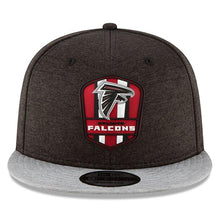 Load image into Gallery viewer, New Era Atlanta Falcons Black/Heather Gray 2018 NFL Sideline Road Official 9FIFTY Snapback Adjustable Hat